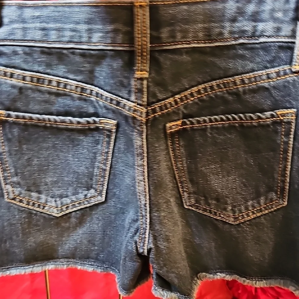 Old Navy NWT Girls Denim Jean Shorts With Cutouts Size 6